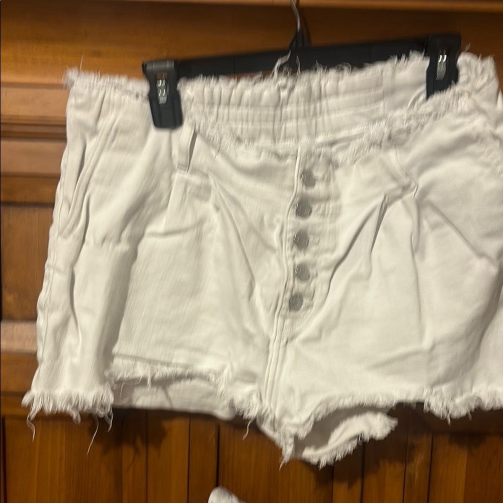 Express White Frayed Hem Women's Shorts